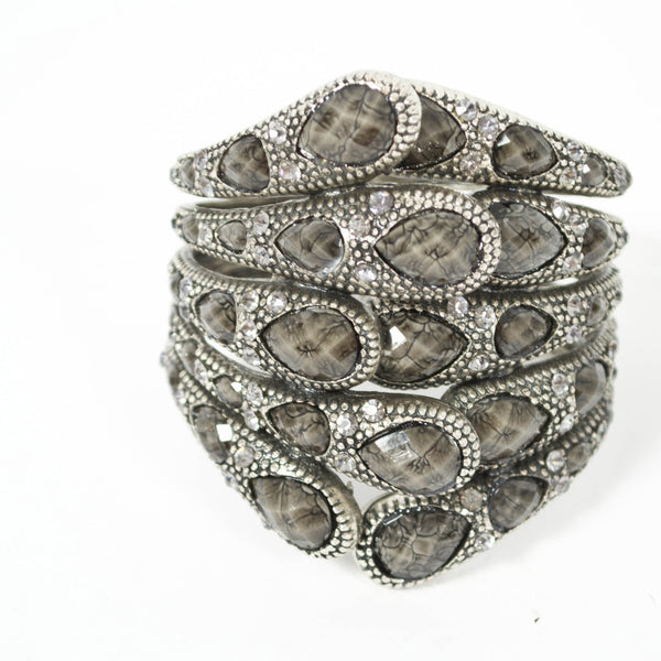 silver-egyptian-goddess-cuff-caza