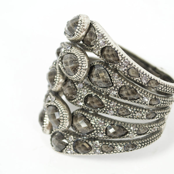 silver-egyptian-goddess-cuff-caza