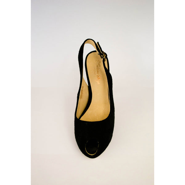 black elizabeth pumps keilana skye