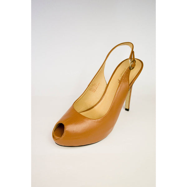 tan elizabeth pumps keilana skye