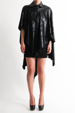 Leather collar burnt cape