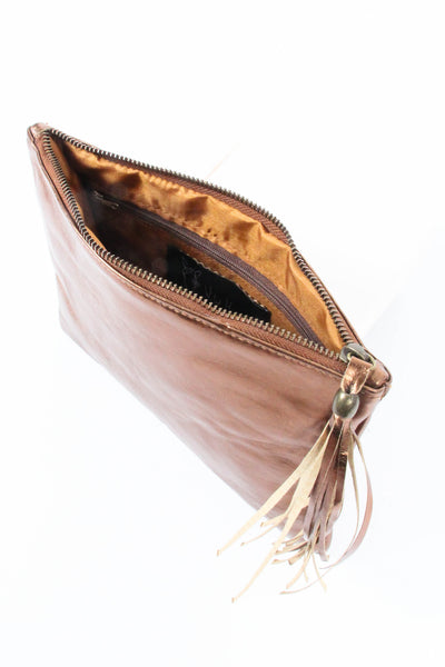 max-clutch-wild-horses-bronze-front
