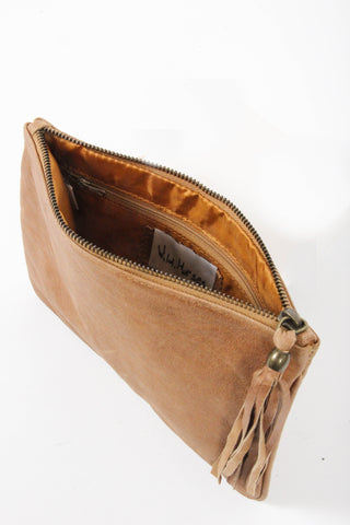 max-clutch-wild-horses-tan-side-2